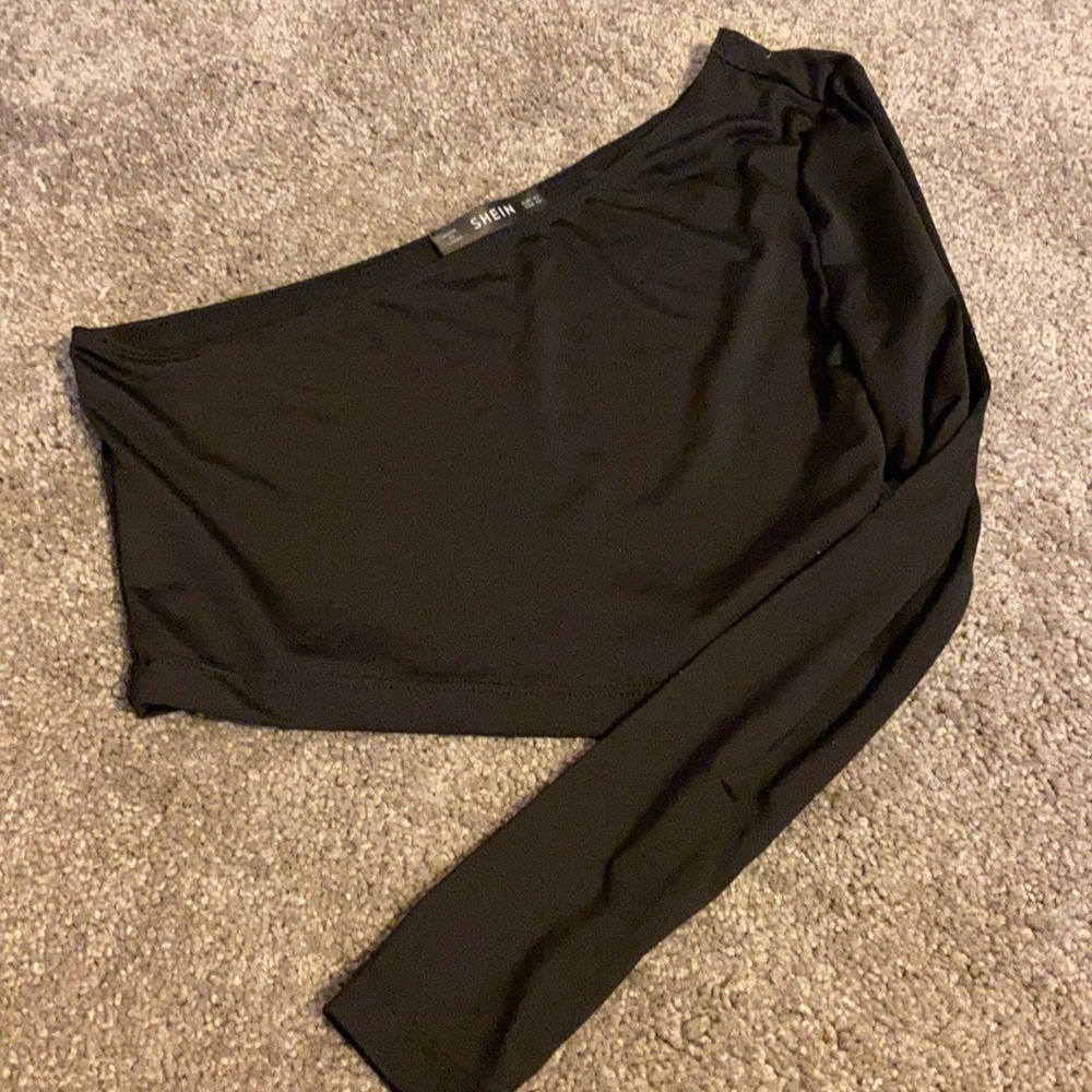 SHEIN ONE SHOULDER CROP TEE